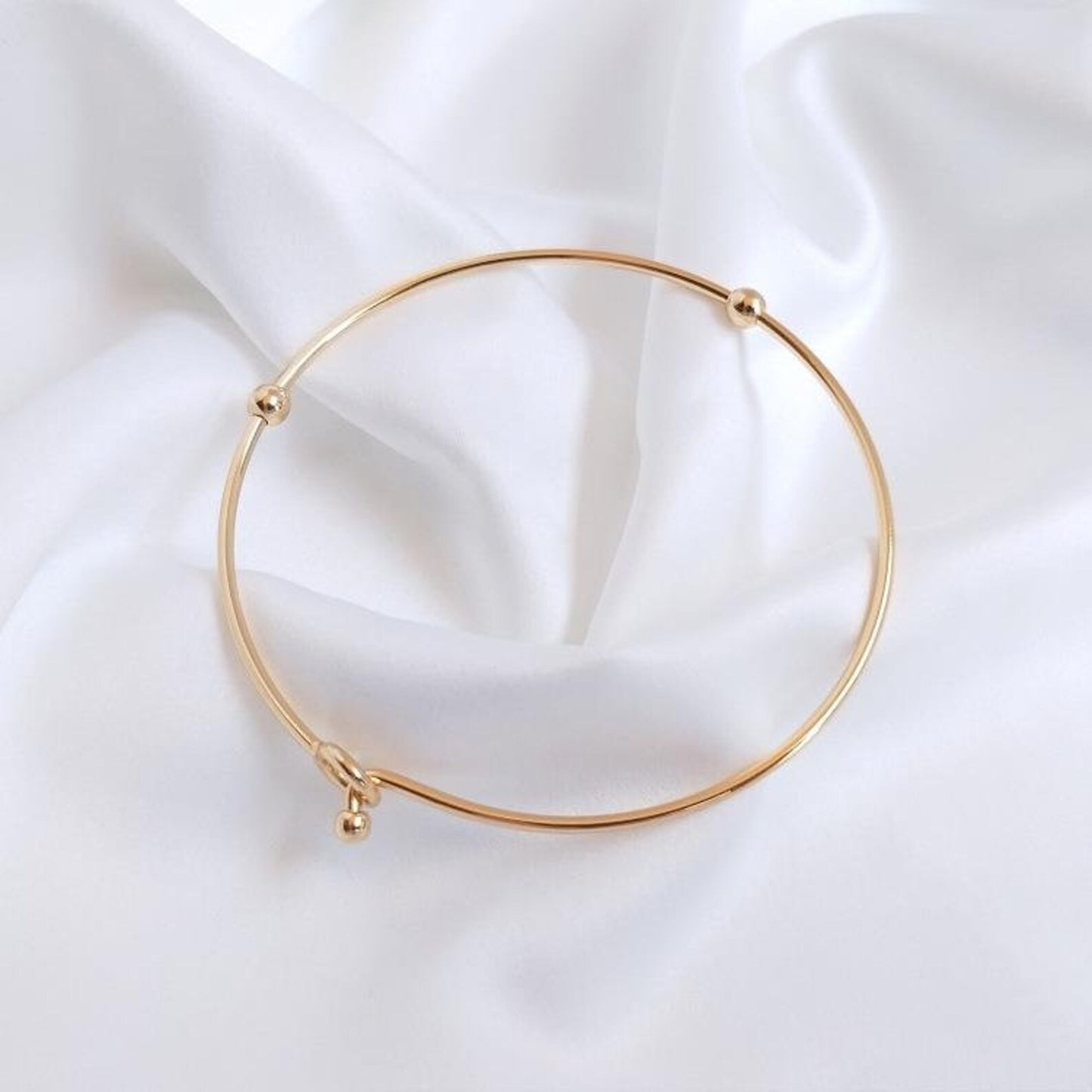 Gold plated bracelt